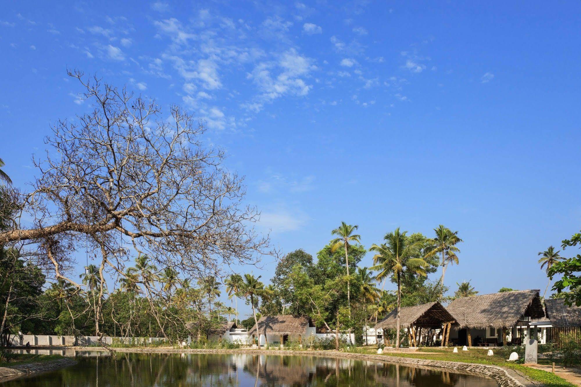 Xandari Pearl Beach Resort Mararikulam Exterior photo